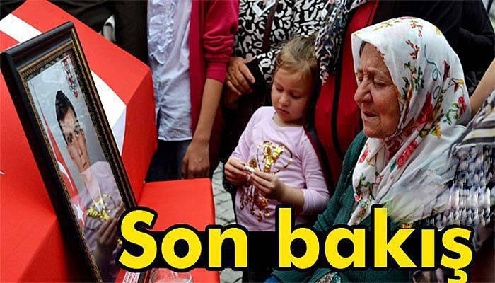 Anneden şehit oğluna son bakış