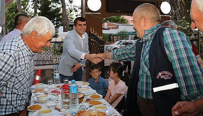 Başkan Arslan Emekli Belediye Personeli İle İftarda Buluştu