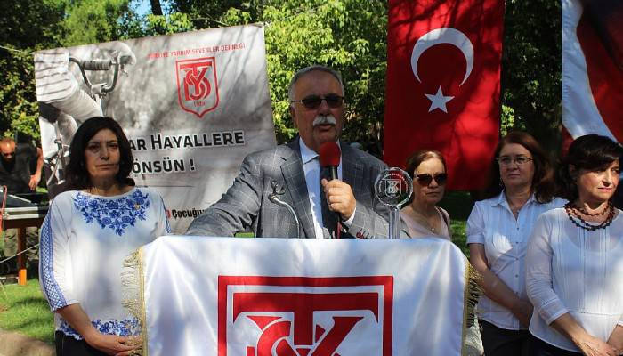 Elli çocuğa bisiklet hediye edildi