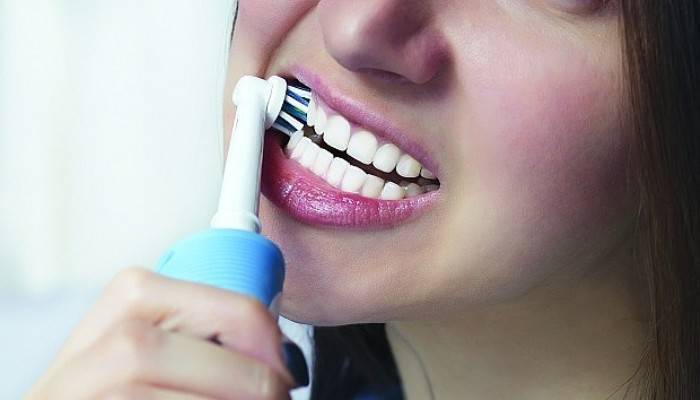 Şarjlı diş fırçalarında fırçalama süresine dikkat!