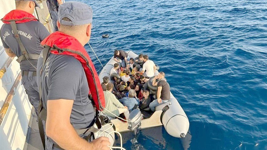 43 Kaçak Göçmen Yakalandı