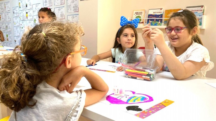 Çocuk Kültür Evi'nde Renkli Yaz Etkinlikleri Devam Ediyor