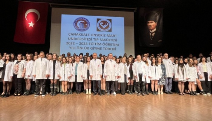 Tıp Fakültesinde Beyaz Önlük Giyme Töreni