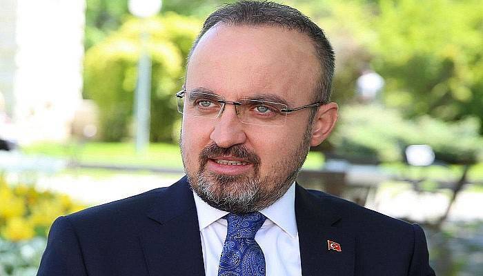 “Öğretmenler milletimizin tarihi yolculuğuna önderlik ediyor”