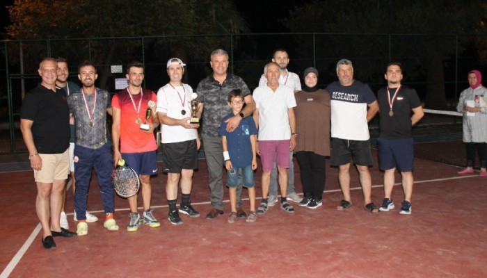 Karabiga Tenis Turnuvası sona erdi