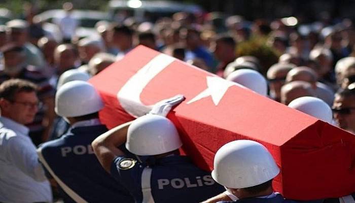 Şehit komiser memleketine gönderildi