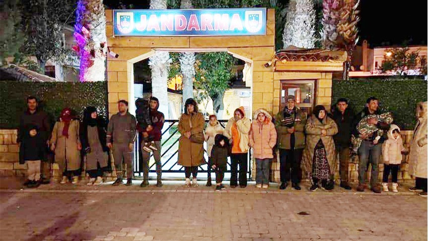 6 Organizatör ve 105 Düzensiz Göçmen Yakalandı