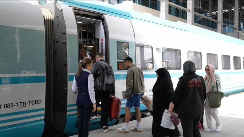 Ulaştırma Ve Altyapı Bakanı Abdulkadir Uraloğlu Açıkladı: “14-15-16 Ve 22-23 Haziran Tarihlerinde Ankara-İstanbul Ve Ankara-Konya Parkurlarında 9 Bin 660 Kişilik Ek Kapasite Artışı Sağladık”