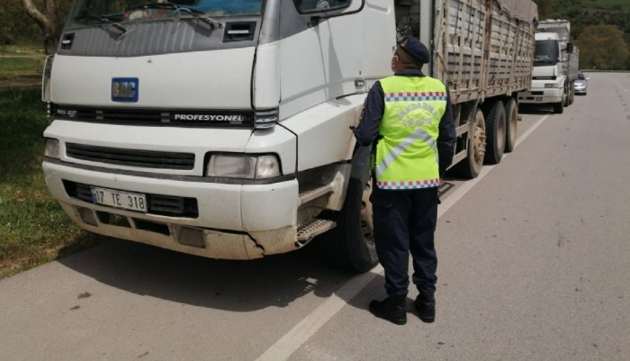 Jandarma Çan'da denetimlerini sürdürüyor   