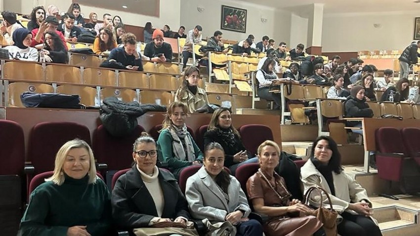 ÇOMÜ Kariyer Planlama Dersi Seminerleri Başladı