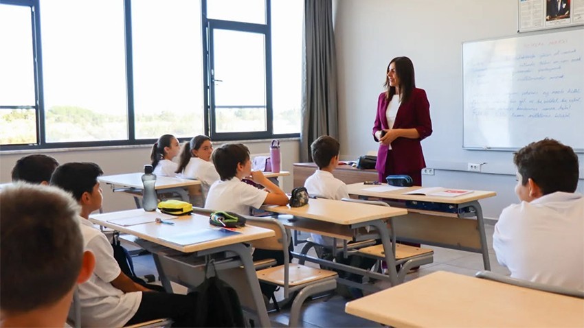 İl Milli Eğitim Müdürü Mine Hayta’dan Okul Ziyareti