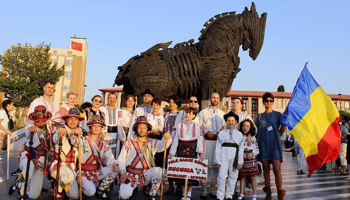 Çanakkale Troya Halk Dansları Festivaline İlgi Büyük