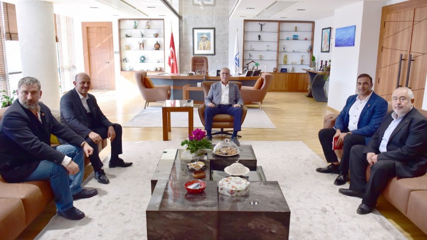 Yeniden Refah Partisi'nden Başkan Gökhan'a Nezaket Ziyareti