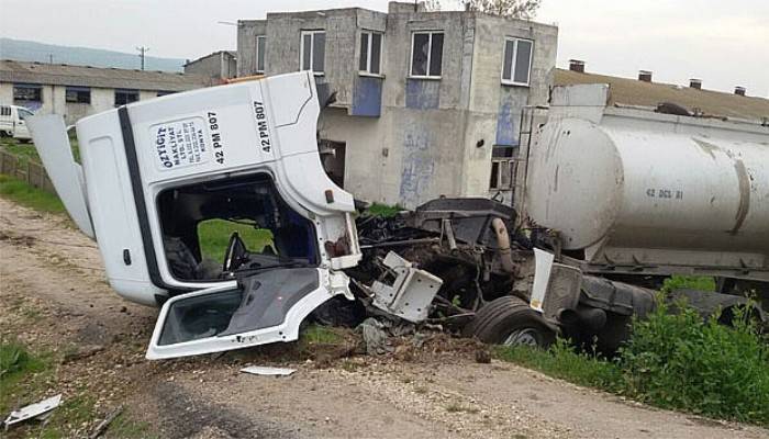  Devrilen tankerde can pazarı