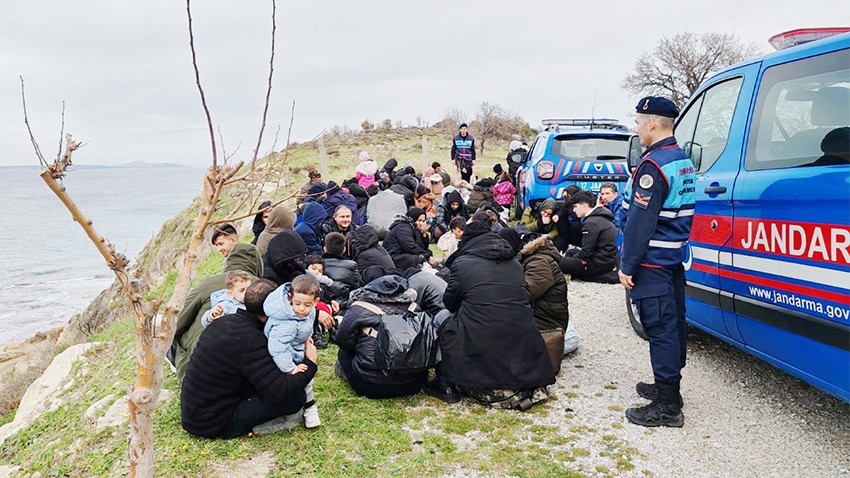 91 kaçak göçmen kurtarıldı