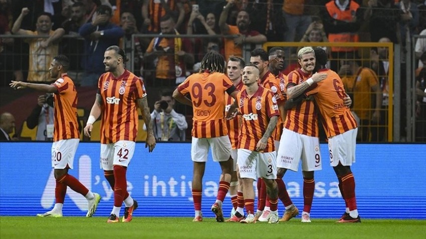  Galatasaray, Beşiktaş derbisini kayıpsız geçti! 