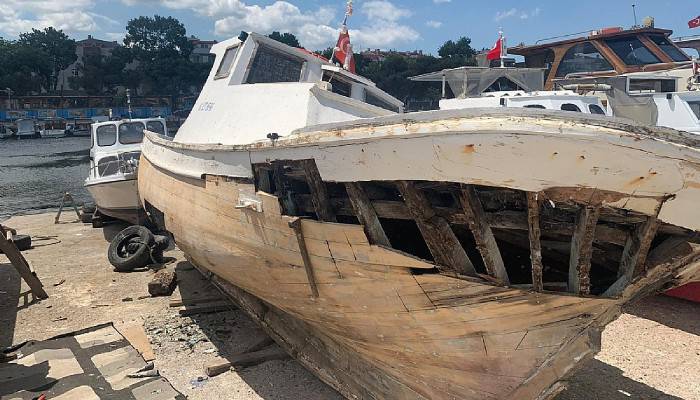 Deniz emekçileri tekneleri sezona hazırlıyor