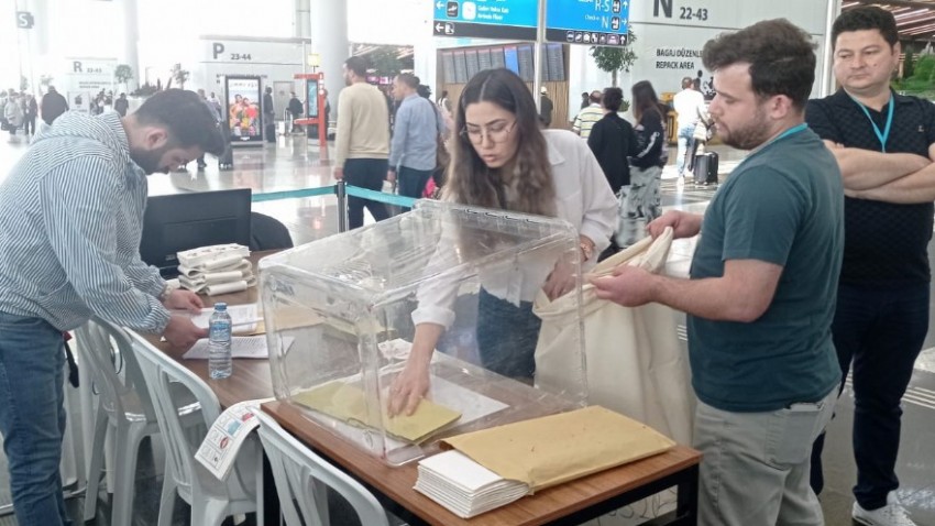 İstanbul Havalimanında 20 bin vatandaş oy kullandı
