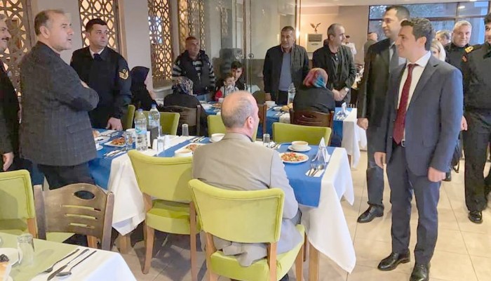 Roman vatandaşlara iftar yemeği verildi