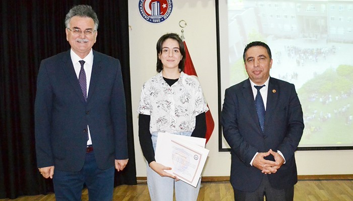 Başarılı ÇOMÜ  öğrencisine 10 bin TL Ödül