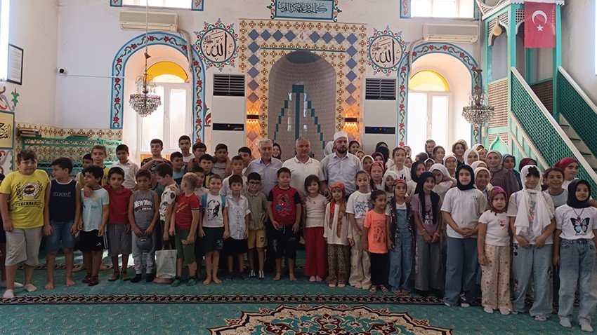 Kepez Merkez Camii Yaz Kur’an Kursu Kapanış Programıyla Sona Erdi