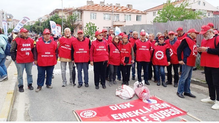 Emekliler Erken Seçim Çağrısı Yaptı