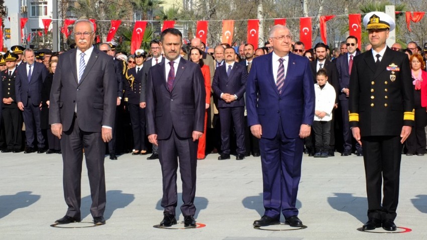 İlk Tören Cumhuriyet Meydanında Gerçekleşti (VİDEO)