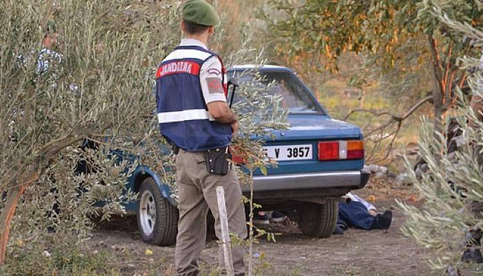 Tarlada ölü bulundu