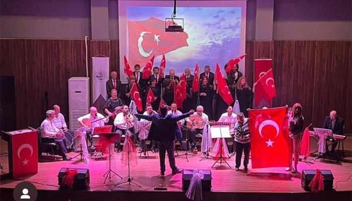 Atatürk sevdiği şarkılarla anıldı