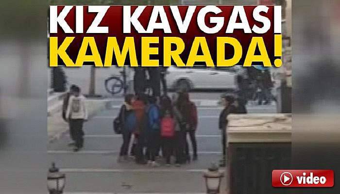 Kız öğrenciler saç baş birbirine girdi