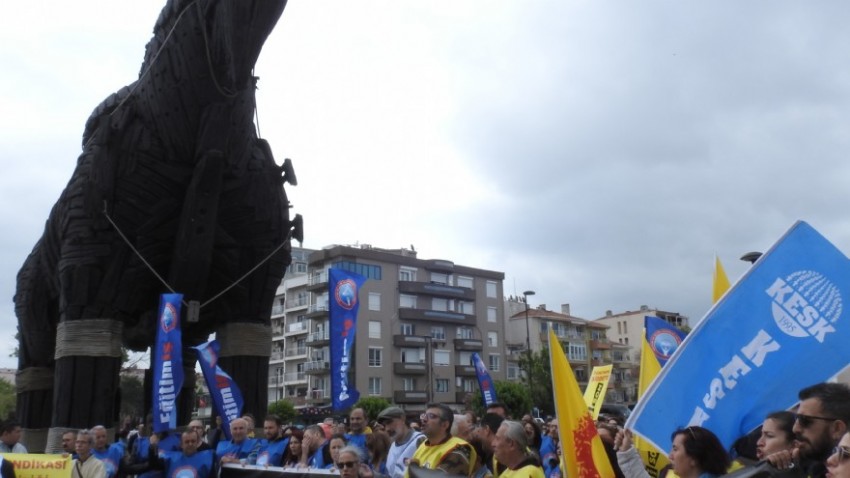 Öğretmenler İş Bıraktı Şiddete Karşı Ses Yükseltti “Can Korkusuyla Çalışmakİstemiyoruz!”