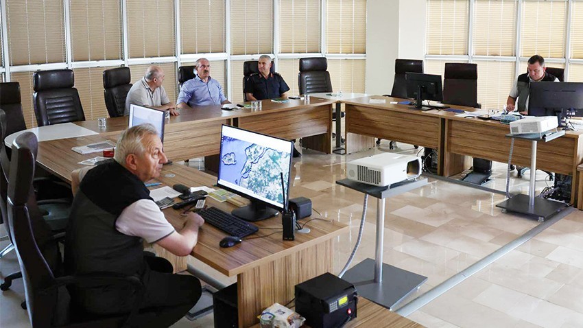 Vali Toraman’dan Yangın Yönetim Merkezi’ne Ziyaret