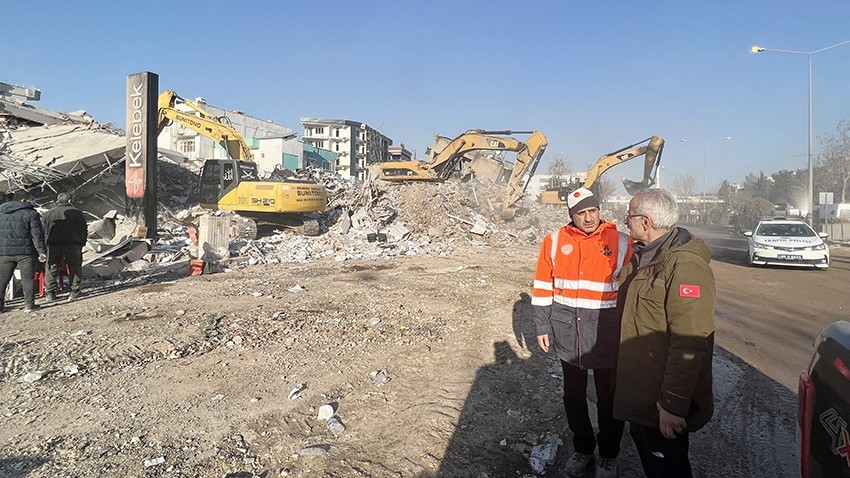 “Afet sonrası yeniden inşa çalışmalarımız hızla sürüyor”