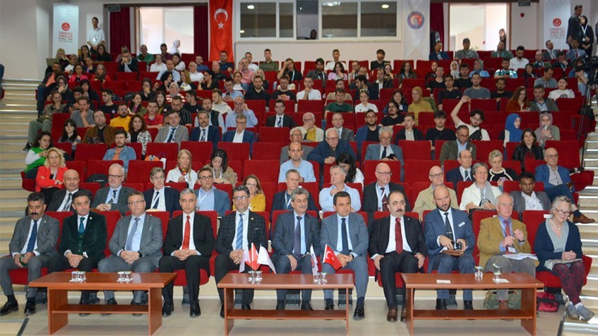 Uluslararası Çanakkale Savaşları Sempozyumu gerçekleştirildi