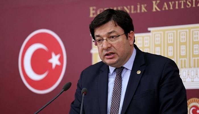 Erkek: mülteci meselesi hepimizin meselesi 