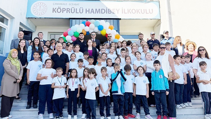 Eceabat’ta İlköğretim Haftası Coşkuyla Kutlandı