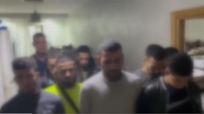Şok evlerine operasyon: 318 kaçak göçmen yakalandı (Video) 