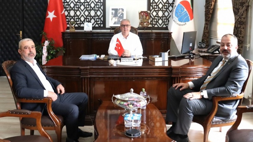 Çanakkale Ticaret ve Sanayi Odası Başkanı, Bayramiç Belediye Başkanı Atılgan'a Destek Ziyaretinde Bulundu