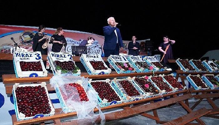 Lapseki’de Kiraz Yarışmasında Dereceye Girenler Belli Oldu (VİDEO)