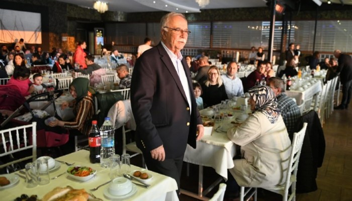 Başkan Gökhan belediye personeli ile iftar yaptı