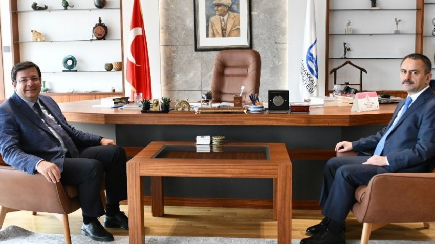 Vali İlhami Aktaş’tan Belediye Başkanı Muharrem Erkek’e Ziyaret