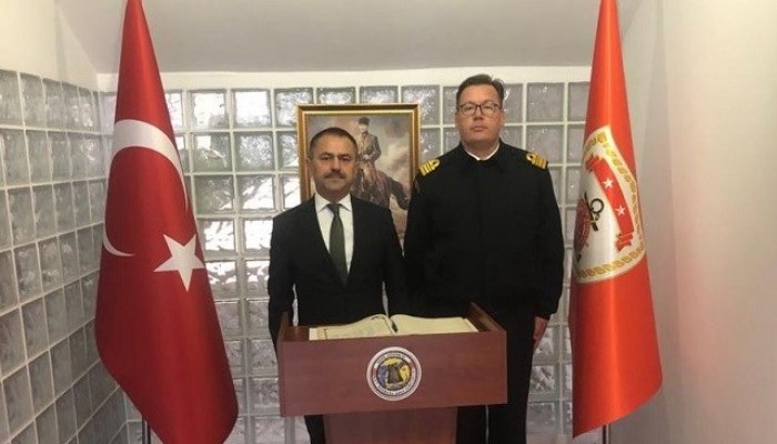 Vali İlhami Aktaş, Sahil Güvenlik Batı Marmara Grup Komutanlığını Ziyaret Etti