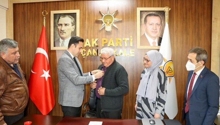 AK Parti Teşkilatına muhtarlar katıldı
