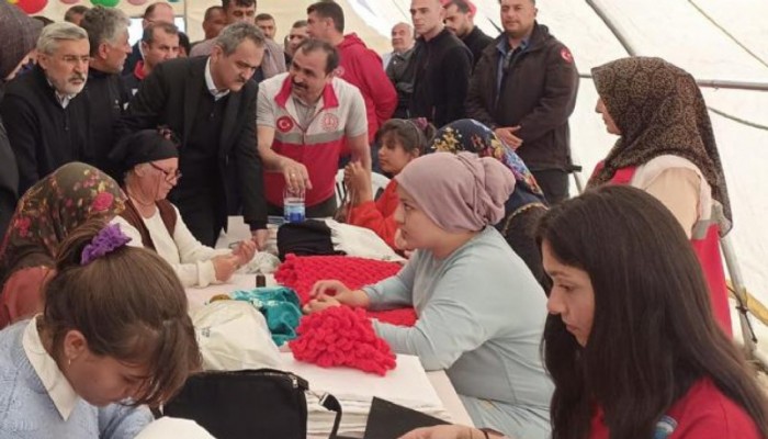 DEPREM BÖLGESİNDE AÇILAN HALK EĞİTİMİ KURSLARINDAN 79 BİN 162 VATANDAŞ YARARLANDI