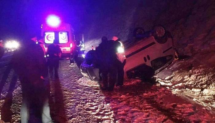 Sivas'ta trafik kazası: 6 yaralı