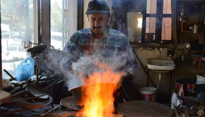 Şehrin son bakır ustası