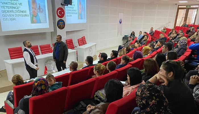 Anne-Baba Okulu Çan’da Ebeveynlerle Buluştu