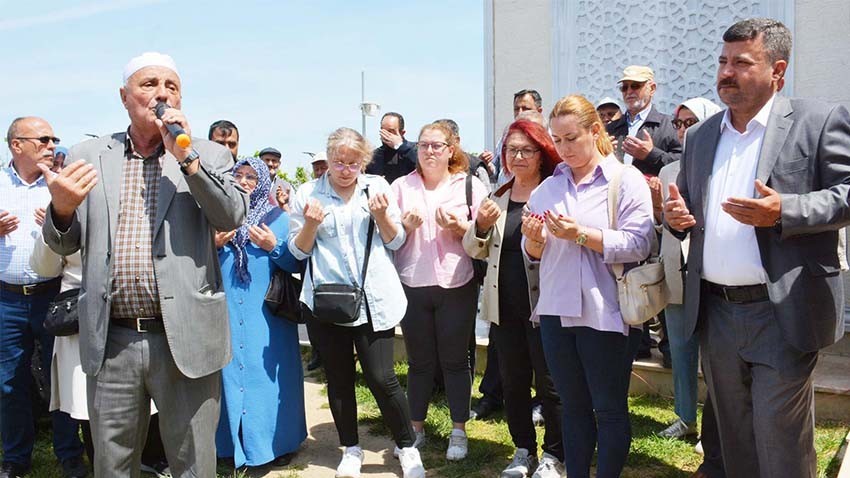 Hacı adayları uğurlandı