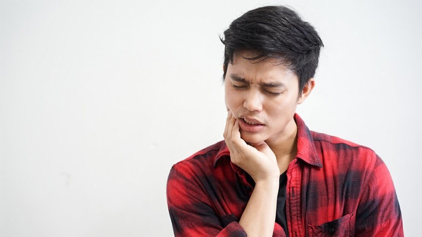 20’lik Diş İltihabı Nedir? 20’lik Diş İltihabı Belirtileri ve Tedavisi