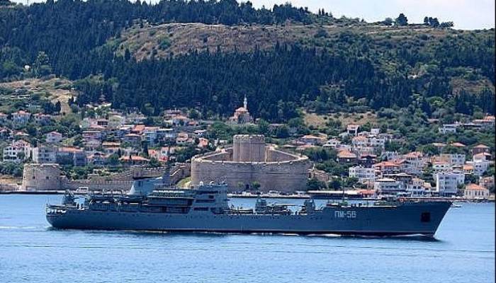 Rus savaş gemisi Çanakkale Boğazı'ndan geçti (VİDEO)
